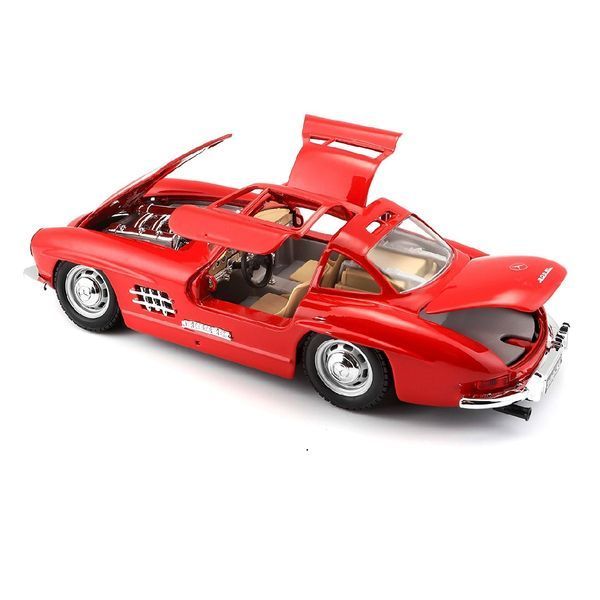 Автомодель &ndash; MERCEDES-BENZ 300 SL (1954) (ассорти красный, серебристый, 1:24) [18-22023] 593331 фото