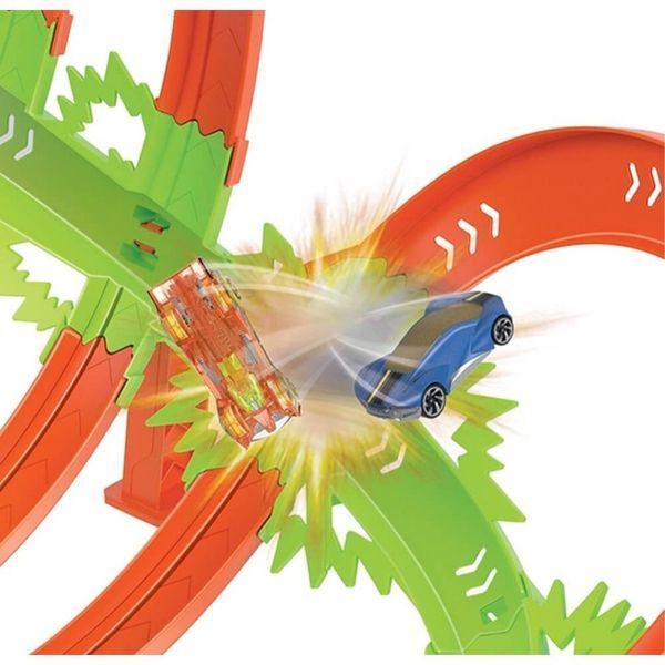 Трек "Гігантська петля "Шалені зіткнення"" Hot Wheels 01234158 фото